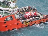 Una dintre cele doua cutii negre ale avionului AirAsia a fost recuperata din mare