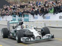 Mercedes achita taxa record pentru a se inscrie in CM de Formula 1