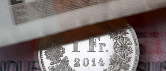 Francul elvetian a crescut vineri cu aproape 3 bani, la 4,1808 lei, dar incheie saptamana cu o scadere de 6,3 bani