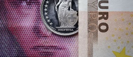 Francul revine pe apreciere in raport cu euro pe pietele externe, dupa un usor declin in prima parte a zilei, care a generat si scaderea cursului BNR