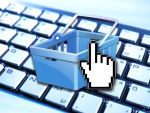 Pe ce au cheltuit romanii banii in prima jumatate a anului. Portretul cumparatorului online