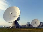 Astronomii au detectat, pentru prima data in timp real, o emisie radio venita din spatiu, din sursa necunoscuta
