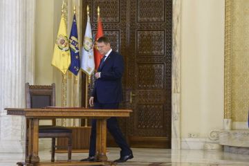 Iohannis s-a intalnit cu guvernatorul Mugur Isarescu. Discutii pe tema crizei francului