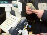 Magazinele care nu emit bonuri fiscale vor putea fi reclamate la un Telverde, de la 1 martie