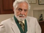 A murit chimistul Carl Djerassi, unul dintre creatorii pilulei contraceptive