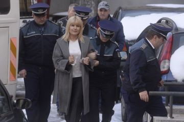 Elena Udrea, arestata pentru 30 de zile. DNA: A primit 3,6 milioane de euro pentru a debloca platile contractului e-Romania