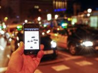 
	Platforma uberX se lanseaza in Bucuresti. Cum functioneaza aplicatia controversata care face concurenta taximetristilor
