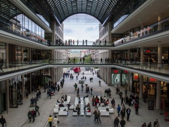 Vanzarile de retail din Germania, cea mai mare crestere in sapte ani, peste asteptari. Cumparatorii beneficiaza de numarul mare al locurilor de munca si de salariile mai mari