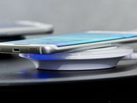 
	Ce are in plus noul Samsung Galaxy S6 fata de iPhone 6 si cand va ajunge si in Romania
