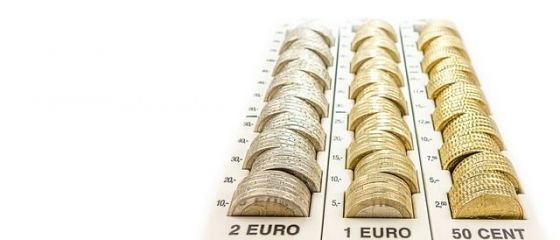 Economisti: Romania va putea adera la zona euro, cel mai probabil, dupa 2020