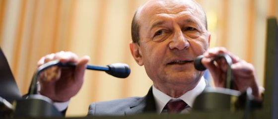 PICCJ: Basescu, urmarit penal pentru santaj. Avocatii au cerut termen pentru consultarea dosarului