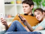 [Studiu] Reclamele second screen capteaza atentia mai usor decat reclamele TV