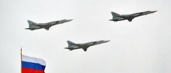Rusia va construi un avion militar supersonic capabil sa duca trupe oriunde in lume in sapte-opt ore