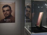 Un manuscris al savantului Alan Turing, vandut la licitatie cu 1 milion de dolari