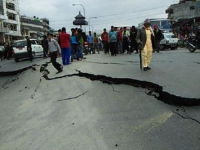 Cutremur de 7,9 in Nepal, cel mai grav de dupa 1934. Seismul, resimtit si in India si Pakistan, a despicat strazile in doua, a daramat cladiri istorice si a produs avalanse pe Everest