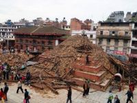 Trei zile de doliu national, dupa cutremurul din Nepal. Noul bilant depaseste 4.300 de victime. ONU: Opt milioane de persoane, afectate