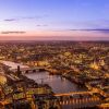 Romania din Regatul Unit: Povestea medicilor care au plecat dintr-un sat din Moldova, unde erau platiti cu mere si gaini, iar astazi au propriul cabinet la Londra
