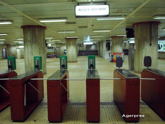 Metrorex modernizeaza accesul la metrou cu 150 mil. lei, fara TVA. Cum vor arata validatoarele
