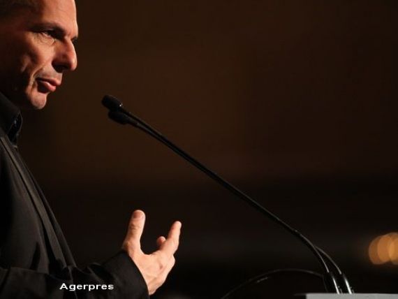 Varoufakis ar putea fi acuzat oficial de inalta tradare. Cum explica fostul ministru de finante Planul B de salvare a Greciei
