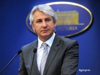 
	Premierul desemnat Viorica Dăncilă a prezentat componenţa noului Guvern. Eugen Teodorovici revine la Ministerul Finanțelor
