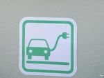 Numarul masinilor electrice si hibride vandute in Romania a ajuns la 411 unitati, in primele 10 luni, o crestere cu 125,8%