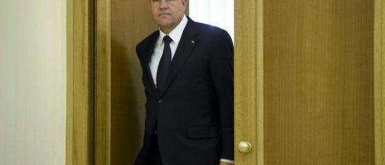 Romania ar putea avea un impact emotional pe cursul valutar si o crestere considerabila in spreaduri. Reactia lui Iohannis in urma votului din Grecia