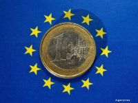 
	Excedentul de cont curent al UE a ajuns la 12,5 miliarde euro in august&nbsp;
