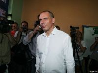 
	Yanis Varoufakis a demisionat: &quot;Voi purta cu mandrie dezgustul creditorilor&quot;. Euclid Tsakalotos, noul ministru grec al finantelor
