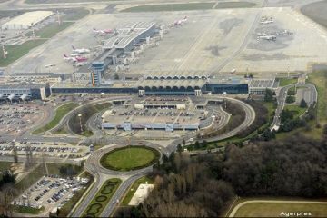 Prima greva a controlorilor de trafic aerian, de dupa anii 90. Ce salarii au in Romania. Presedintele CA al ROMATSA a demisionat. Cati bani a pierdut regia in doua ore
