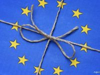 
	UE va supune la teste de stres 50 - 60 de banci din zona euro, in 2016
