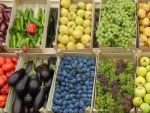 Inflatia anuala a ramas in teritoriu negativ in august, la -1,9%, un nou minim istoric in perioada post-comunista. Alimentele s-au ieftinit cu 7%