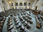 Pe repede înainte: deputații dezbat și votează starea de alertă