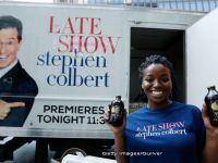 The Late Show : Colbert preia stafeta de la Letterman in fruntea celui mai popular program de televiziune