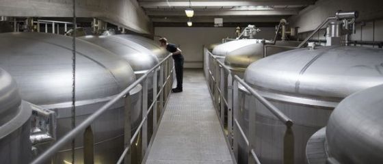 AB InBev vrea sa cumpere SABMiller, printr-o tranzactie record de 245 mld. dolari. Gigantul ar produce o treime din cantitatea de bere consumata pe glob si ar controla jumatate din profitul industriei