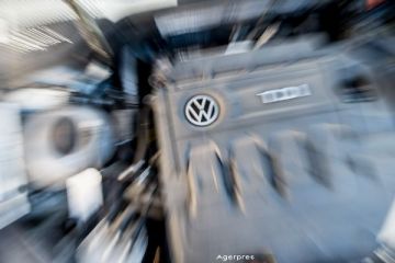 Actiunile Volkswagen, pierdere peste 17,5% marti, dupa ce VW a anuntat provizioane de 6,5 mld. euro. Gigantul a pierdut luni 15 mld. euro. Investigatiile, extinse in Asia si Europa. Reactii din Romania