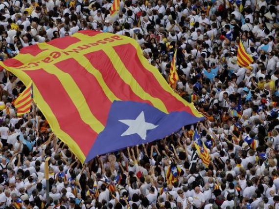 Madridul, catre cea mai bogata regiune din Spania, inaintea alegerilor cruciale care pot duce la secesiune: Prieteni, nu va aruncati de pe pod! CE: O Catalonie independenta va trebui sa paraseasca UE