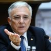 Guvernatorul BNR si-a facut public salariul. Cat castiga Mugur Isarescu
