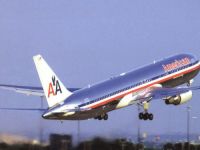 Pilotul unui avion American Airlines, cu 147 de pasageri la bord, a decedat in timpul zborului
