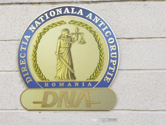 DNA: Ioan Oltean a primit 600.000 de euro intr-o biserica. Cine sunt persoanele retinute in dosarul despagubirilor ANRP
