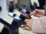 BLACK FRIDAY 2015. Estimarile pietei. Ce vor sa cumpere romanii, cu ce oferte vin retailerii