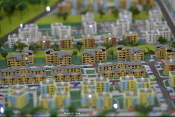 România intră într-o nouă bulă imobiliară. Cererea de împrumuturi pentru locuințe a crescut cu 50% față de anul trecut, apartamentele noi se scumpesc