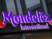 
	Mondelez International, prezent si in Romania, vrea sa vanda unele marci de dulciuri si active din Europa&nbsp;
