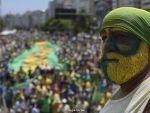 Fitch: Ratingul Braziliei, a doua mare economie emergenta a lumii, retrogradat la junk pe fondul inrautatirii perspectivelor economiei. Recesiunea ar putea fi mai extinsa si dura mai mult