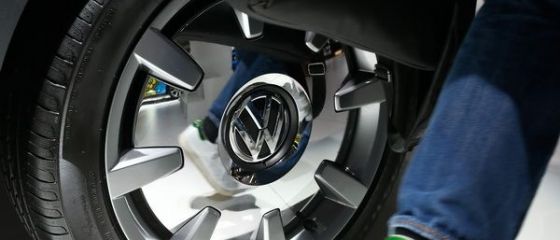 Volkswagen da salariatilor bonusuri pentru 2015, in ciuda scandalului emisiilor poluante. Osterloh: Angajatii ne-au fost alaturi in cazul Dieselgate