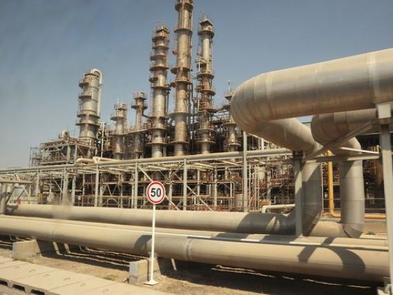 Iranul majoreaza exporturile de titei cu 500.000 de barili/zi dupa ridicarea sanctiunilor. Pretul petrolul Brent s-a prabusit sub 28 dolari barilul. Saxo Bank: Exista voci care striga tot mai strident ca va ajunge la 20 dolari