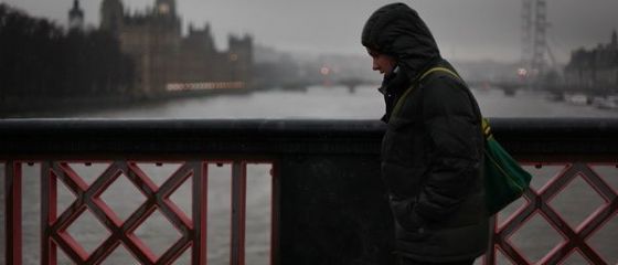 Blue Monday. 18 ianuarie, cea mai deprimanta zi din an. Un lant de supermarketuri a initiat terapia tristetii