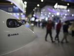 Prima vizita dupa 16 ani a unui presedinte iranian in Europa. Teheranul cumpara avioane Airbus si ar putea semna acorduri cu Renault si Peugeot. Ce giganti mai sunt pe lista de cumparaturi a lui Rouhani