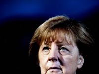 
	40% dintre germani vor ca Angela Merkel sa demisioneze din cauza politicii privind migratia&nbsp;
