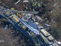 Coliziune intre doua trenuri in Germania: 10 morti si 81 de raniti. Probleme tehnice sau o eroare umana, posibile cauze ale accidentului
