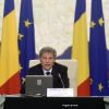 Ultima sedinta a Cabinetului Ciolos. Guvernul a amanat aplicarea unor masuri care ar fi dus deficitul aproape de 10%. Scaderea TVA si cresterea pensiilor se aplica din ianuarie